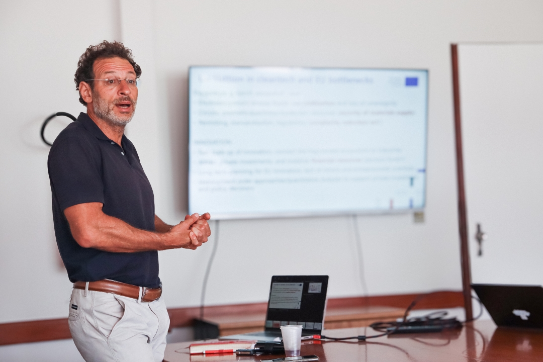 Segundo Marco, é possível avançar melhor com a colaboração internacional entre países. - Foto: LabTel