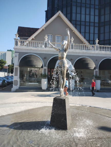 A bailarina foi desenvolvida em parceria com a Federação das Indústrias do Estado de Santa Catarina, do Senai e da Escola do Teatro Bolshoi do Brasil. - Foto: LabTel